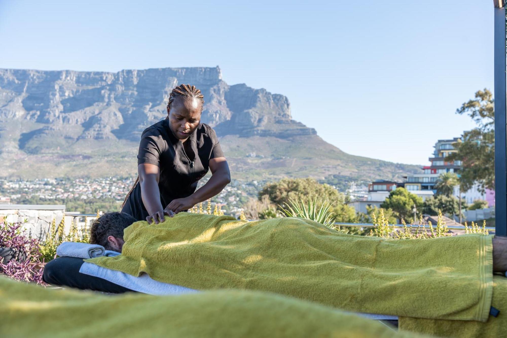 The Lookout - Panoramic 4 Bedroom House With Free Wifi And Pool Cape Town Exterior foto